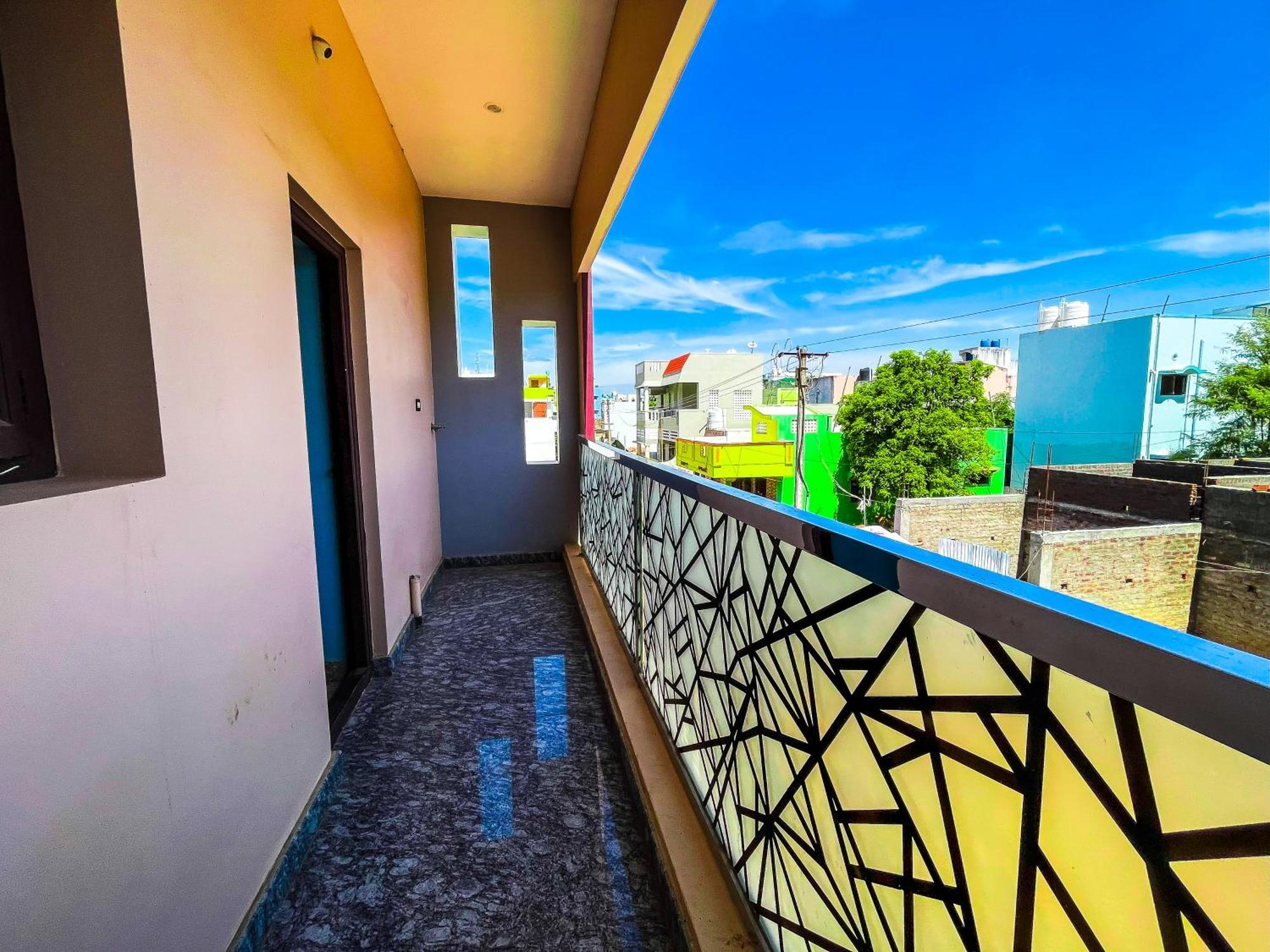 Royal Castle Residency Pondicherry Exterior foto